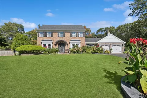 14-16 Gamay Ct, Commack, NY 11725