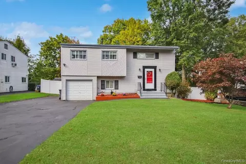 4 Ivy Pl, Greenburgh, NY 10530
