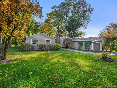 19 Carrigan Ave, White Plains, NY 10605