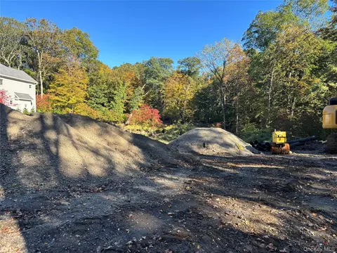 65 Buckout Rd, Harrison, NY 10604