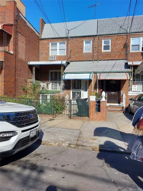 108-19 48 Ave, New York, NY 11368