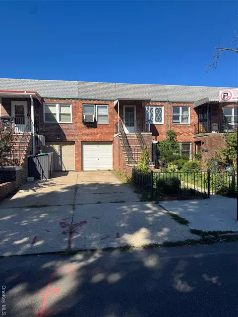 2524 72nd St, New York, NY 11370