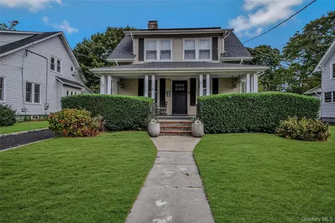 163 Jennings Ave, Patchogue, NY 11772