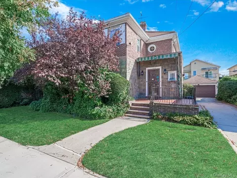 125 Kensington St, Brooklyn, NY 11235