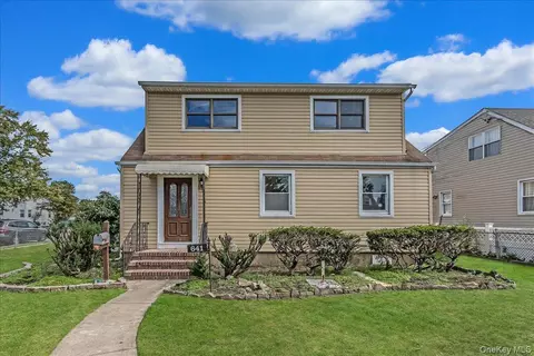 641 Lowell Rd, Uniondale, NY 11553