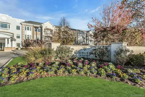 301 Franklin Ave #311, Garden City, NY 11530