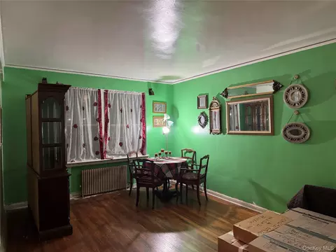 141-17 78 Rd #1O, Flushing, NY 11367