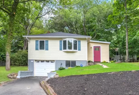 164 Maple Rd, Wading River, NY 11792