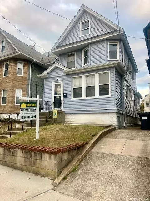 8431 108th St, New York, NY 11418