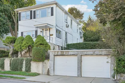 41 Portland Pl, Yonkers, NY 10703