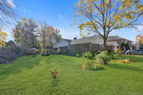 214-40 24th Ave, Bayside, NY 11360