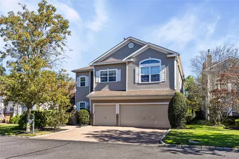 169 Hamlet Dr, Mount Sinai, NY 11766