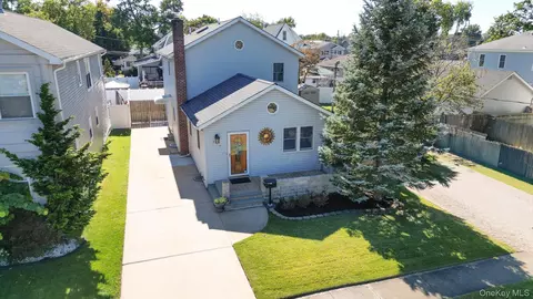 516 Washington Ave, West Hempstead, NY 11552