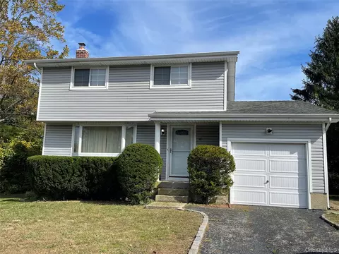 47 Ridge Rd, Wyandanch, NY 11798