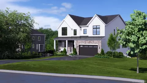 16 Sequoia Cir, North Hempstead, NY 11030