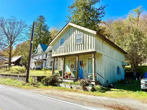 787 Callicoon Center Rd, Callicoon, NY 12724