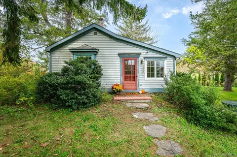 1 Hoyt Rd, Dover, NY 12594