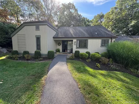 150 Heritage Hls #A, Somers, NY 10589