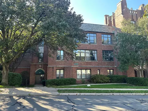75 Mckinley Ave #B1-4, White Plains, NY 10606