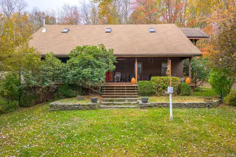 45 Coopers Corner Rd, Thompson, NY 12701