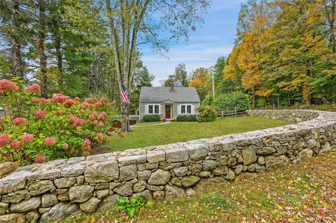 37 East St, Lewisboro, NY 10590