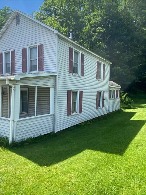 4066 State Rt 52, Callicoon, NY 12791