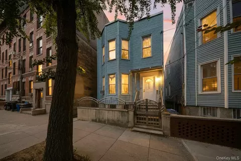 2249 Hughes Ave, New York, NY 10457