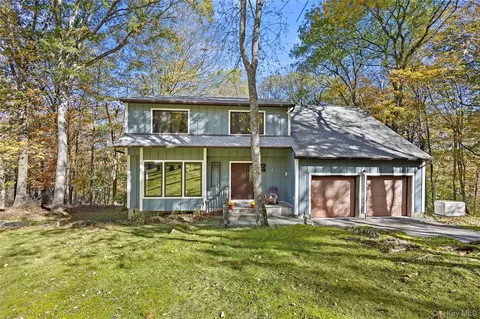 37 Fox Den Rd, New Castle, NY 10549