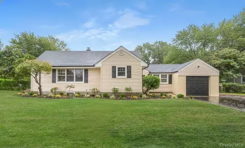 40 Irving Johnson St, East Northport, NY 11731