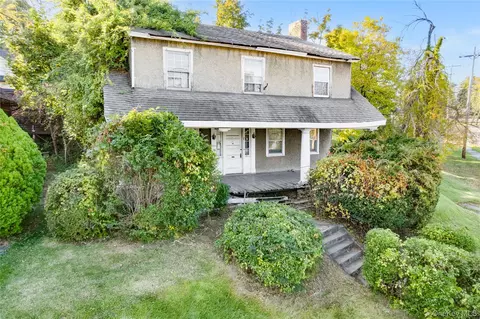 76 Leroy Pl, Newburgh, NY 12550