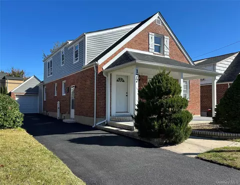 177 Roberta, Valley Stream, NY 11580