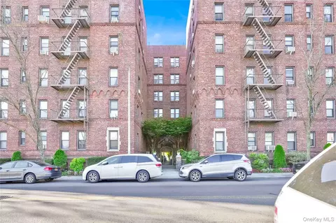 167-10 Crocheron Ave #1F, Flushing, NY 11358