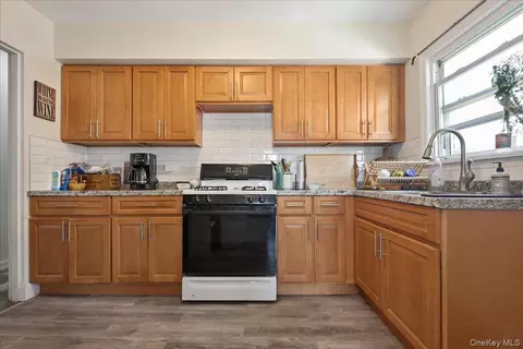 Kitchen - 370 E Broadway, Long Beach, NY 11561 photo 2 of 3