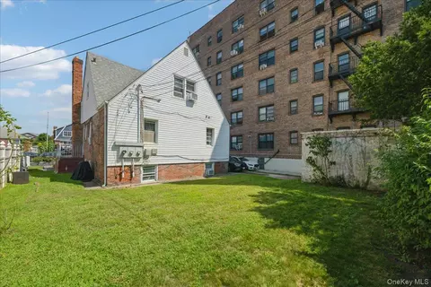 Exterior - 370 E Broadway, Long Beach, NY 11561 photo 2 of 5