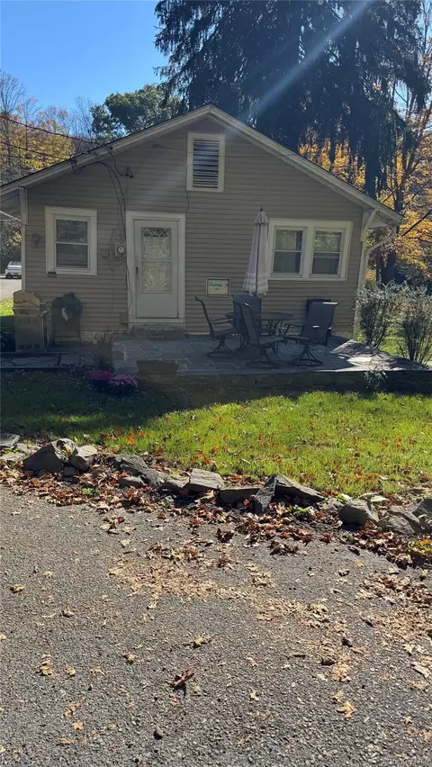 18 Blue Heron Ln #18202126, Clinton, NY 12580