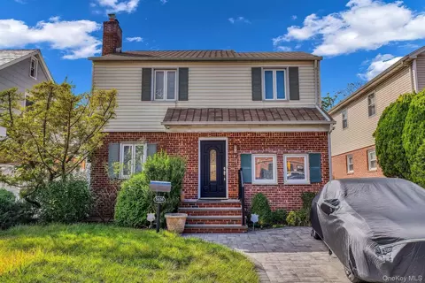 5636 213th St, New York, NY 11364
