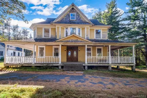 37 Little Rd, Mamakating, NY 12790