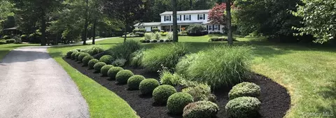 19 Farview Rd, East Fishkill, NY 12533