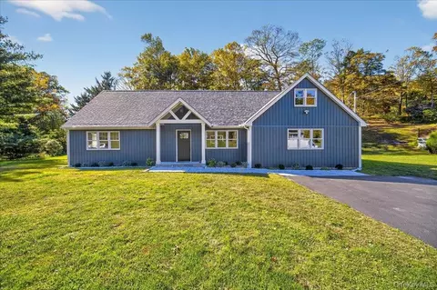 64 Meadow Ln, Katonah, NY 10536