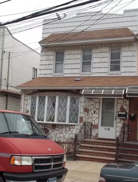 6631 Pleasantview St, New York, NY 11379