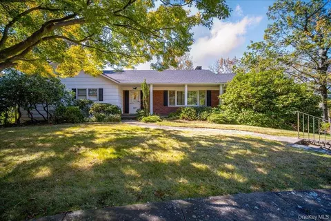 3 Stone Path, Thompson, NY 12775