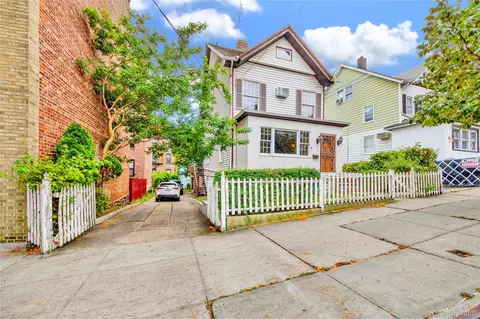 Exterior - 242 E 237th St, New York, NY 10470 photo 5 of 5