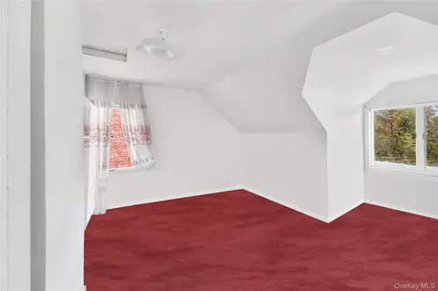Bedroom - 242 E 237th St, New York, NY 10470 photo 6 of 6