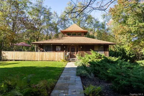 30 Long Bow, Wading River, NY 11792