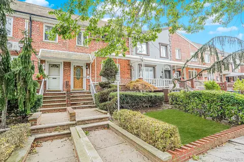 8907 16th Ave, Brooklyn, NY 11214