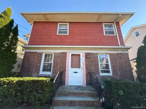 28 Dakota Pl, Hempstead, NY 11550