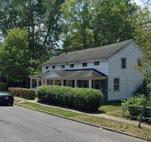 59 Warren St, Ellenville, NY 12428