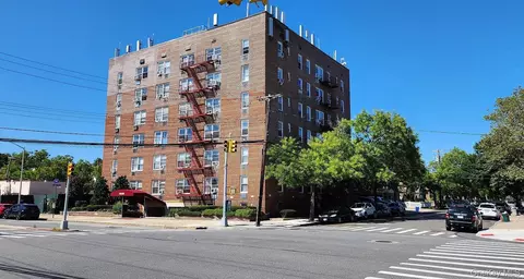 222-89 Braddock Ave #6-D, New York, NY 11428