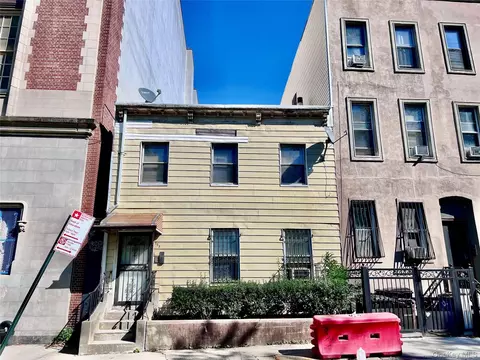 117 Taaffe Pl, Brooklyn, NY 11205