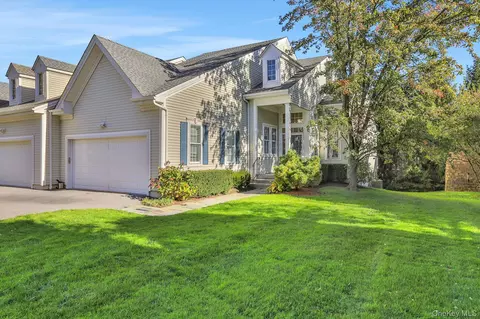 26 Reunion Rd, Rye Brook, NY 10573